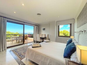 4 Schlafzimmer, Schreibtisch, Bügeleisen/Bügelbrett, Reisekinderbett