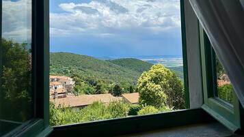 Tripla Classic, vista giardino | Wi-Fi gratuito