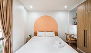 Superior Double Room, Courtyard View | 1 bedroom, minibar, in-room safe, desk