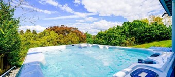 Stunning Waterfront Villa in Bucklands Beach