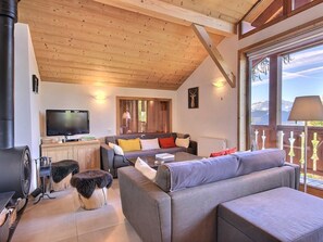 Télévision, cheminée