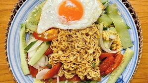 Ảnh chưa phân loại, 5 trong số 28 ảnh, nút