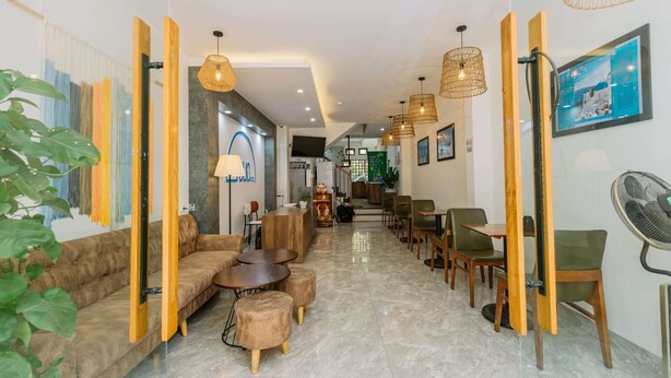 Ảnh chưa phân loại, 1 trong số 28 ảnh, nút