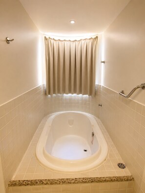 Apartment | Bathroom - Hotel Maravilhoso-Banheira-PiscinaTermal (Caldas Novas)