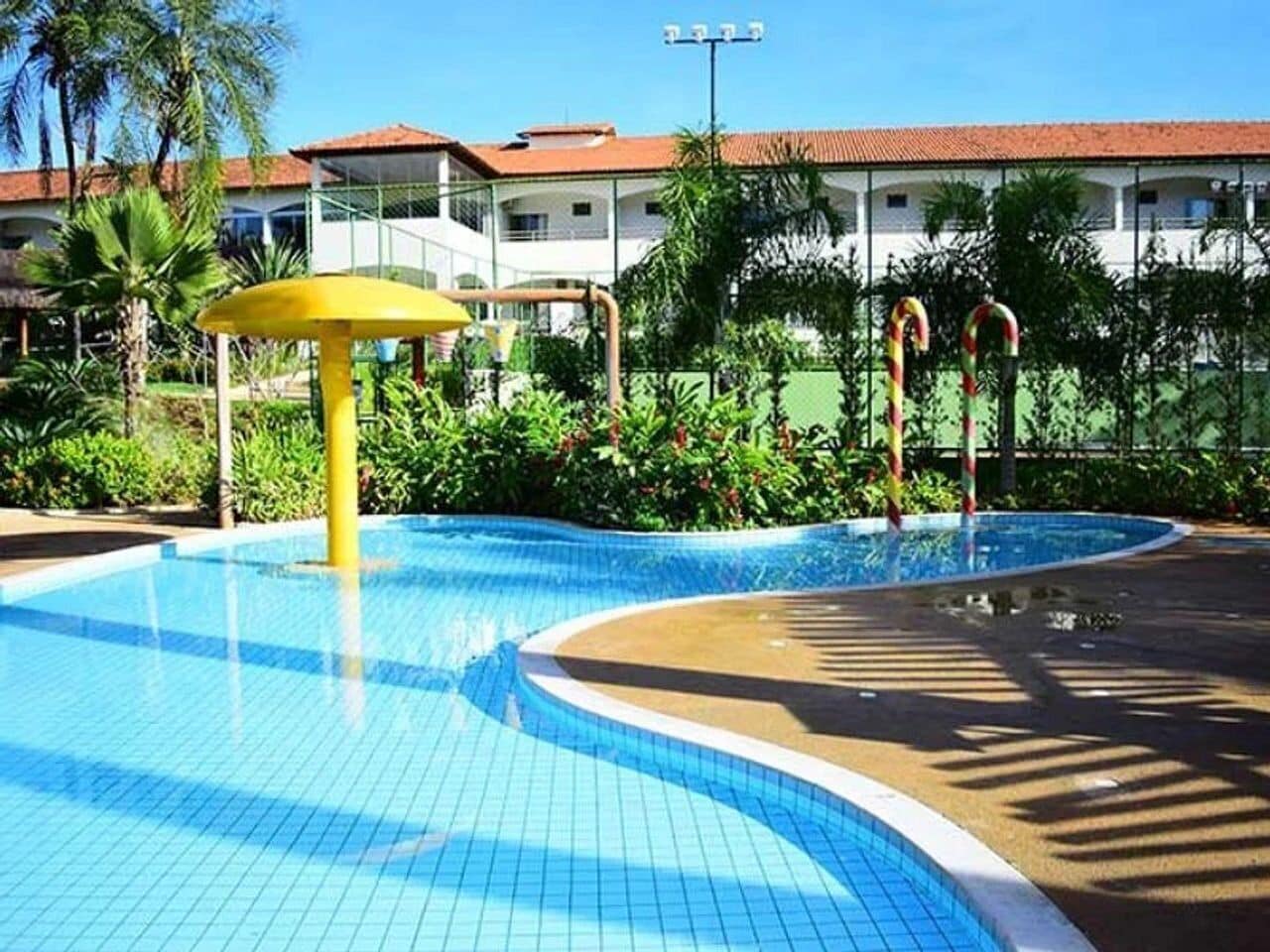 5 outdoor pools