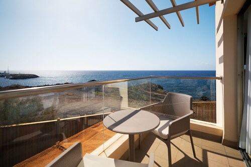 Villa by the Sea, golf and sports pier