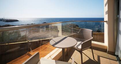 Villa by the Sea, golf and sports pier