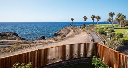 Villa by the Sea, golf and sports pier