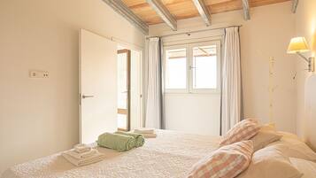 1 室のベッドルーム、WiFi (無料)、ベッドシーツ