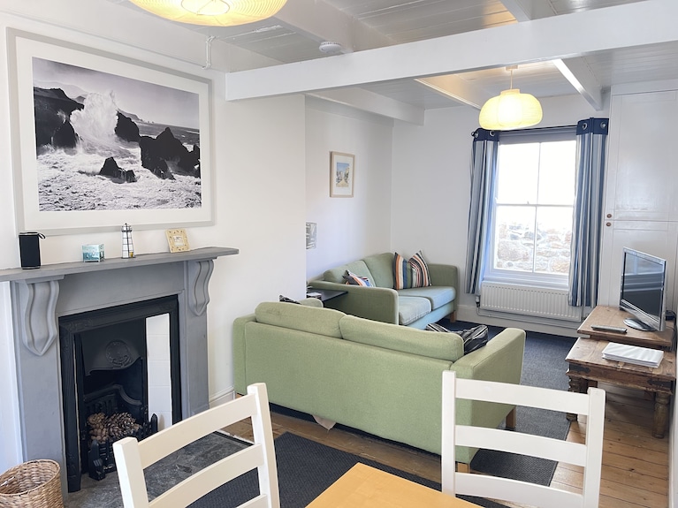 Mermaids Rest - A Cottage That Sleeps 6 Guests In 3 Bedrooms - Carbis Bay