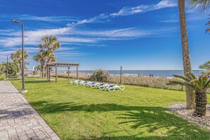 Property grounds - Sand Dunes Resort 2731 - Oceanfront! (Myrtle Beach)
