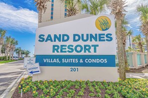 Property grounds - Sand Dunes Resort 2731 - Oceanfront! (Myrtle Beach)