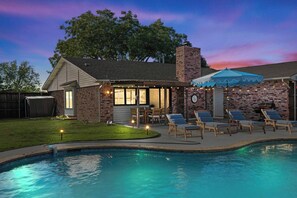 Pool - Palm Springs / Pool & Game Room! (The Colony)