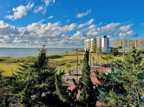 Piscine intérieure, piscine extérieure