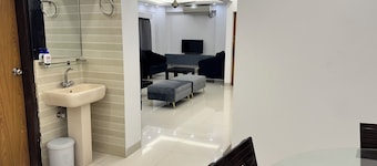 New Luxurious 3 Bedroom Apartment with AC, WiFi in