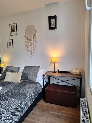 1 bedroom, desk, iron/ironing board, free WiFi