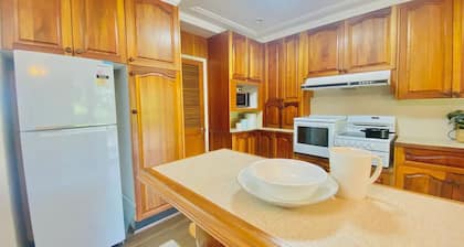 Riverstone 5 Bedroom private and cozy House