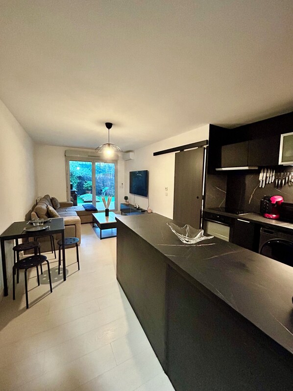 Smart TV - Le Petit Cosy Aixois (Aix-en-Provence)