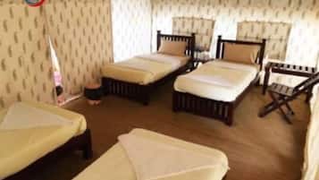 Familienzelt | 1 Schlafzimmer, kostenloses WLAN, Bettwäsche