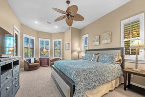 5 habitaciones, tabla de planchar con plancha, wifi y ropa de cama 