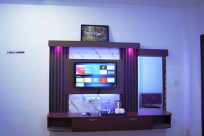 Chambre Exécutive | 1 chambre, rideaux occultants, Wi-Fi gratuit, draps fournis