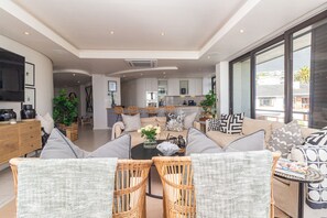 Apartment | 4 bedrooms, Internet - Experience Solace and Panoramic Views at Crescent Bay (Cape Town)