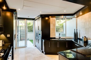 Apartment | 3 bedrooms, Internet