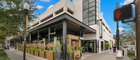 House | 3 bedrooms, desk, Internet