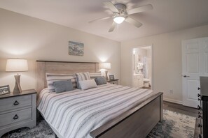 3 bedrooms, free WiFi, bed sheets - TB 34A 3BR updated True Blue condo close to pool and beach first floor (Pawleys Island)