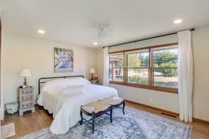 House (3 Bedrooms) | Interior