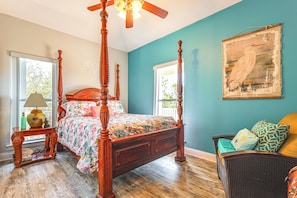 House (4 Bedrooms) | Interior