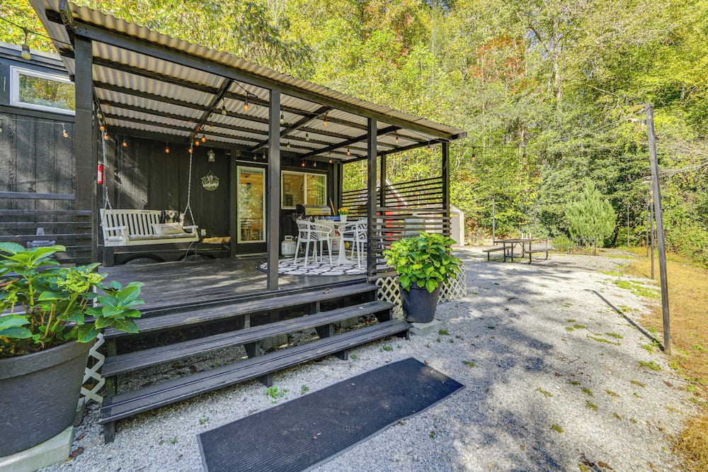 Blue Ridge Mountain Tiny Home: Escape to Nature! - McDowell County, NC