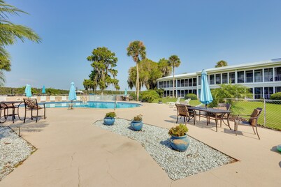 Riverfront Weleka Condo w/ Dock & Pool Access