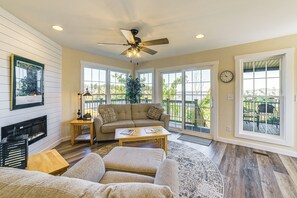 House (4 Bedrooms) | Front of property