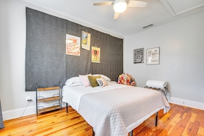 House (1 Bedroom) | Interior - 3 Mi to Downtown Covington: Cozy Getaway w/ Porch! (Porterdale)