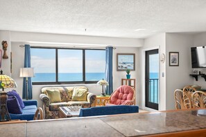Smart TV - T2102 at the Myrtle Beach Resort (Myrtle Beach)