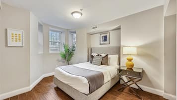 4 bedrooms, iron/ironing board, free WiFi, bed sheets