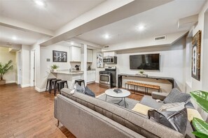 TV, offices