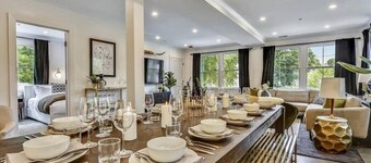 Glamorous Luxury Apartment, Near T