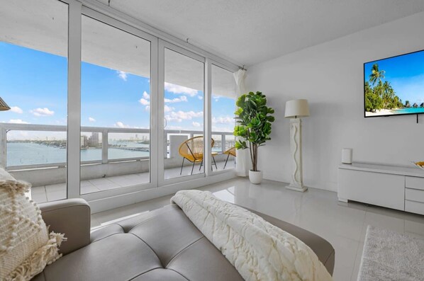 Appartement | 2 chambres, bureau, Internet