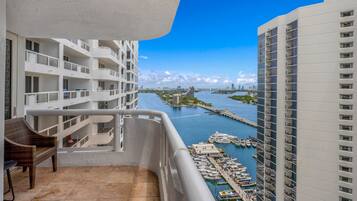 Apartment | 2 bedrooms, Internet