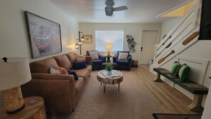 Smart TV, DVD player - "Sweet Reward"- Bring Fido! Stay During Thanksgiving & Get A $25 Gas Card. (Gulf Shores)