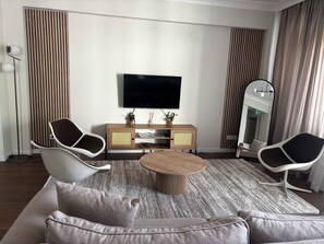 智能電視、書籍