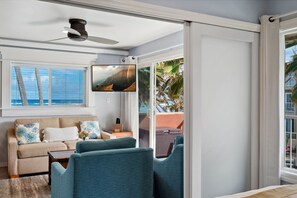 Smart TV - Kailani #213, Oceanfront, Sunrise and Moon Rise Views! (Kapaa)