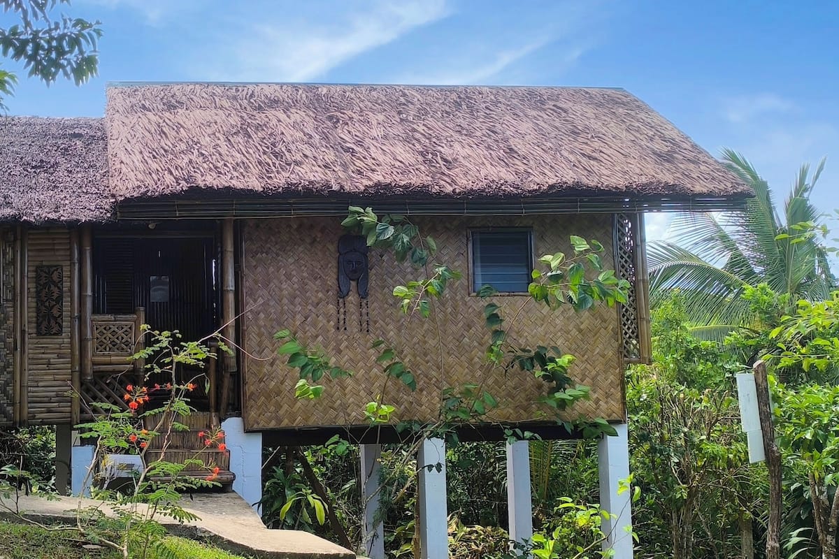 Economy Cottage, Partial Sea View | 1 bedroom, bed sheets