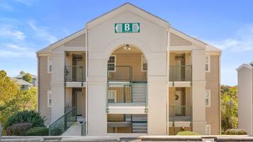 Condo, 2 phòng ngủ | Ngoại thất