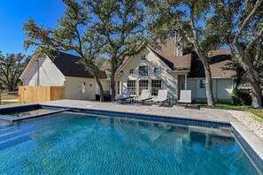 Outdoor pool - Peabody Ranch Luxury Home W/pool, Hot Tub, Fire Pit! (Dripping Springs)