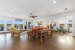 Interior - Happy Ours 4 Bedroom (Garden City Beach)