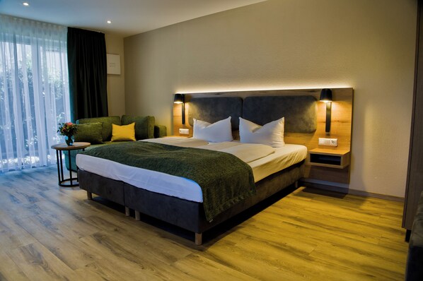 Comfort Studio | In-room safe, desk, laptop workspace, free WiFi - Happinger Hof (Rosenheim)