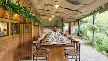 Outdoor dining